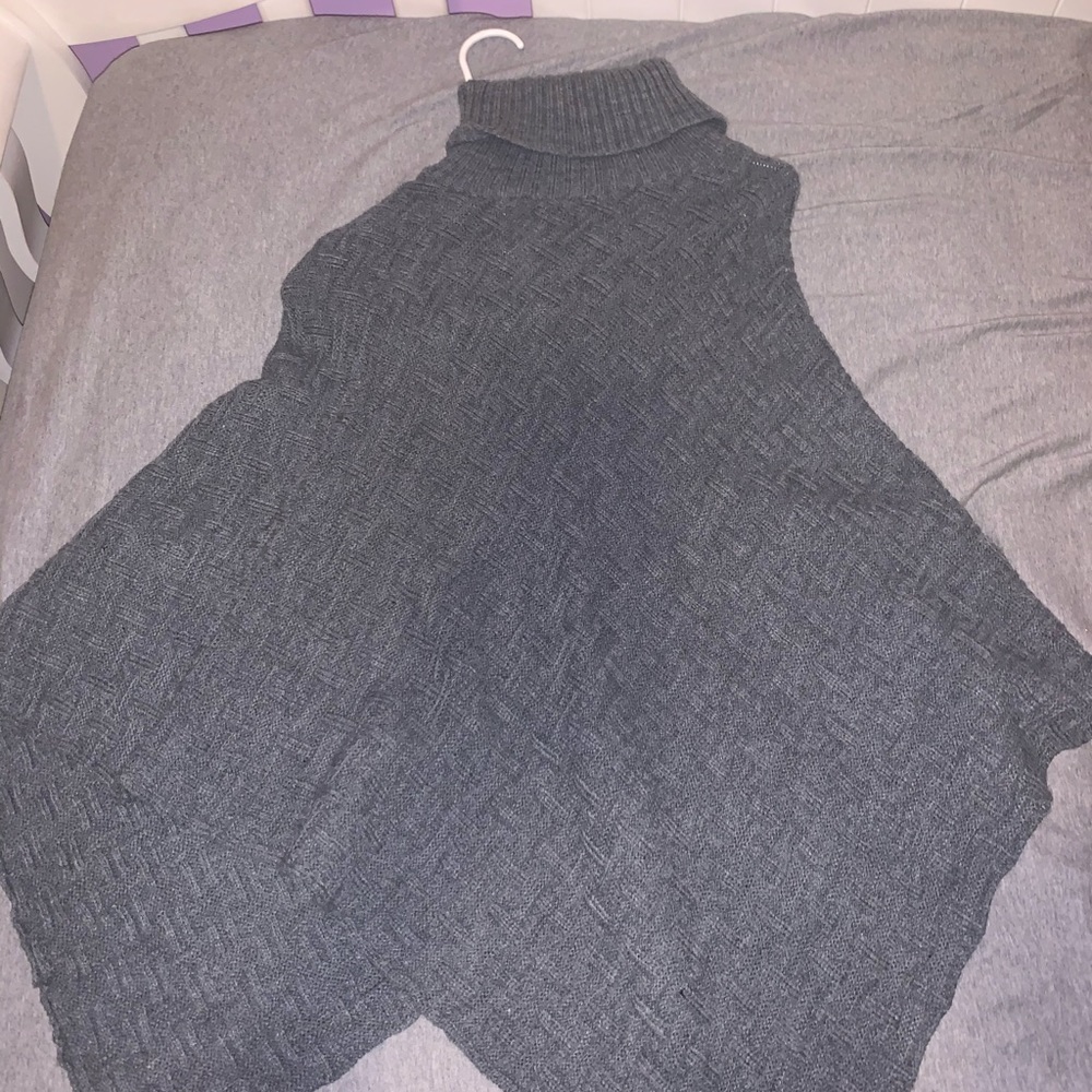 Poncho sweater